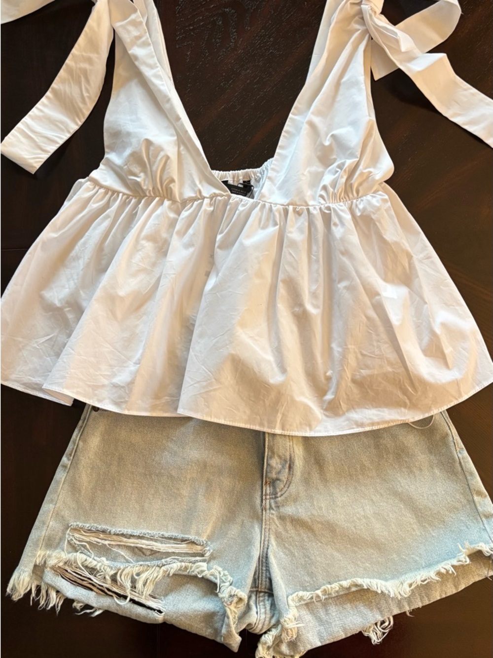 ROLLA'S Dusters High Rise Slim Light Wash Layla Bleach Distressed Denim Shorts - Picture 14 of 14